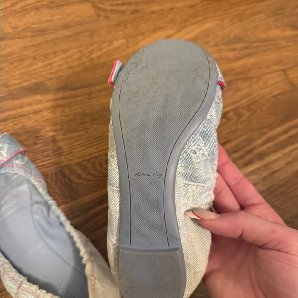 Louis Vuitton Blue Denim Flats with Pink Buckle- size 38 - Picture 5 of 5